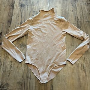 Skims long sleeve bodysuit